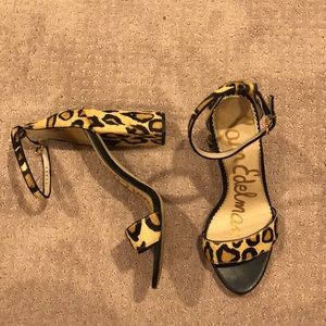 Sam Edelman Yaro ankle strap sandle leopard